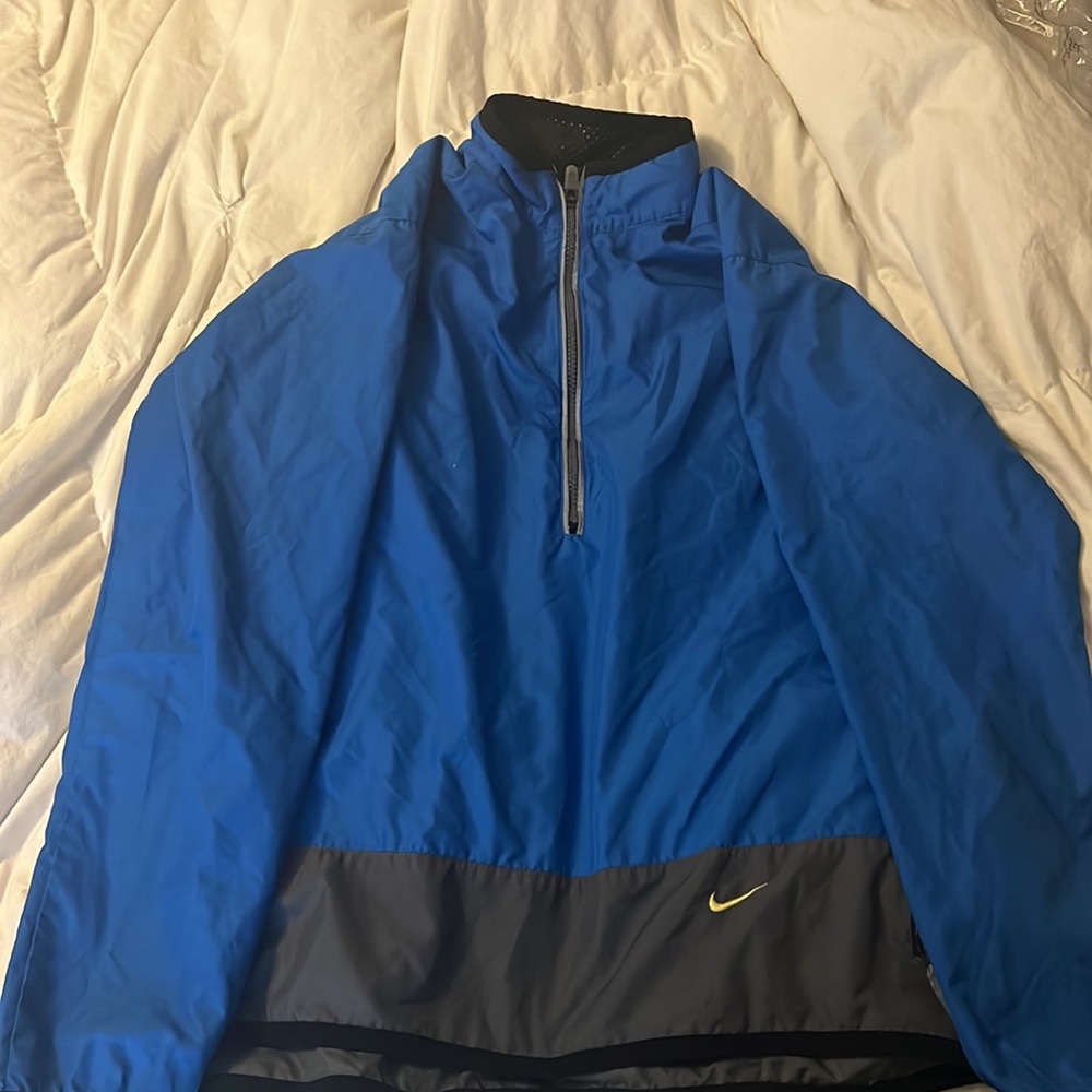 Nike Lightweight Pullover - image 2